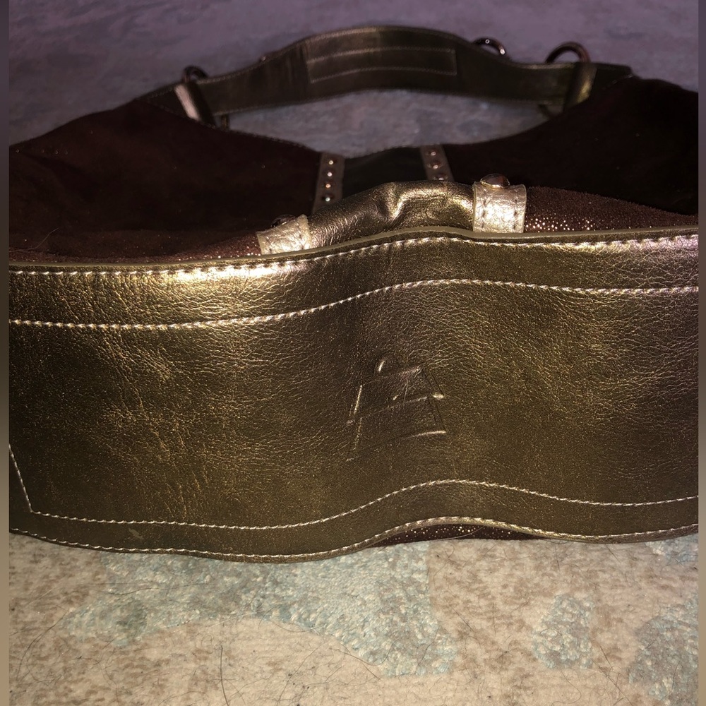 Kathy van Zeeland Shoulder Hand Bag Purse Gold faux suede brown Glam slouch hobo - Picture 10 of 13